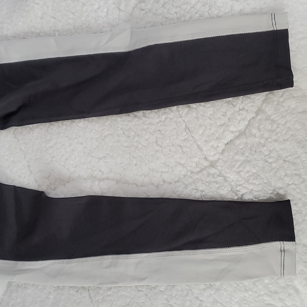 9. Beyond Yoga To The Frame High Waisted Leggings Black - Picture 9 of 14